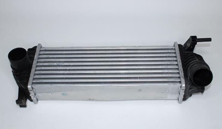 TURBO RADYATORU (INTERCOOLER) KELEPCE SIKMALI KANGOO (KW0/1) 1.5 DCI 2008- 8200382109 8200427469