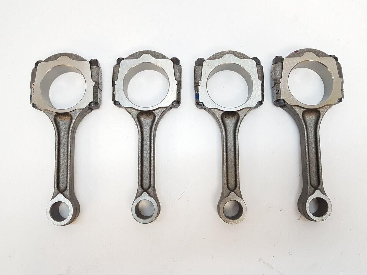 PISTON KOLU CLIO 1.4 8V 121000999R