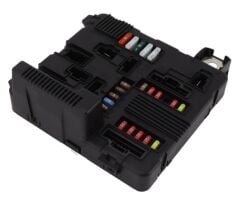 SIGORTA KUTUSU RENAULT MEGANE II 8200306033 8200262385