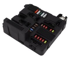 SIGORTA KUTUSU RENAULT MEGANE II 8200306033 8200262385